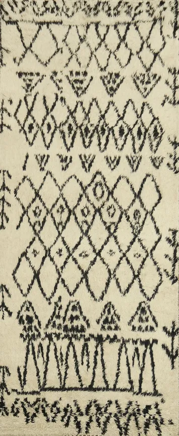 White and Black Berber-Style Rug for Artful Home Decor 5x12