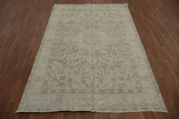 Timeless Traditional Design Distressed Persian Area Rug in Soft Neutral Tones 6x9