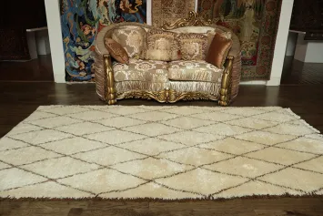 Off-white Moroccan Berber Plush Area Rug with Geometric Diamond Pattern 6x11