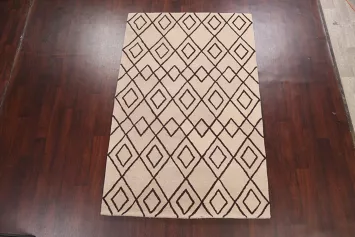 Trellis Area Rug 5x8