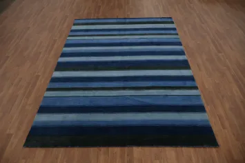 Modern Blue Stripe Rug for a Stylish Living Room Ambiance 7x10
