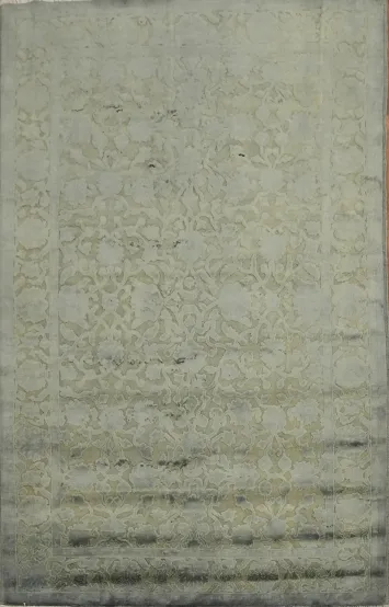 Muted Elegance: Subtle Green and Gray Floral Patterned Rug 5x8