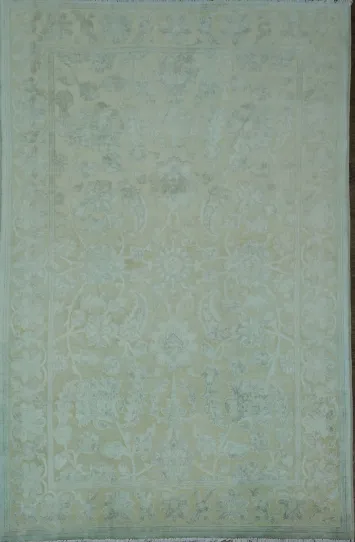 Chic and Neutral Wool and Silk Green Floral Rug for a Luxurious Home Environment 7x10