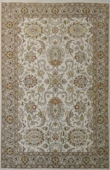 Traditional Floral Tabriz Ivory and Tan Rug for Living Spaces 4x6 ft