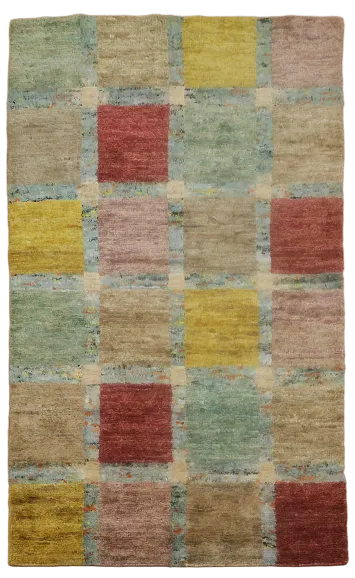 Vibrant Checked Pattern Rug with Soft Pastel Hues 5x8