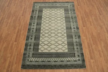 Elegant Vintage-Inspired Rug for Timeless Home Aesthetics 5x8