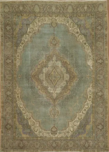 Intricate Patterned Traditional Persian Area Rug 9x13