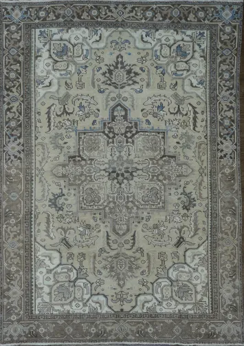 Vintage Geometric Muted Heriz Persian Area Rug 8x11