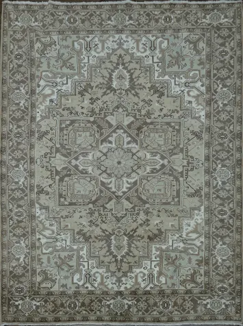 Geometric Muted Color Vintage Heriz Persian Wool Rug 8x11