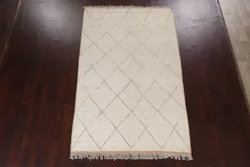 Trellis Moroccan Wool Area Rug 5x8