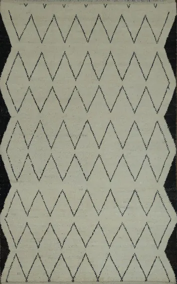 Trellis Black and White Area Rug with Bold Geometric Lines 6x10 ft