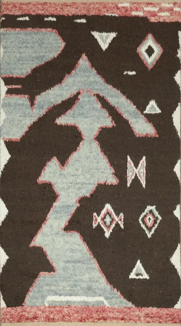 Eclectic Earthy Toned Rug with Abstract Design for Modern Spaces 6x10 ft