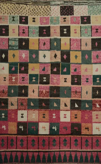 Eye-Catching Geometric Moroccan Large Area Rug 9x12 with Warm Hues