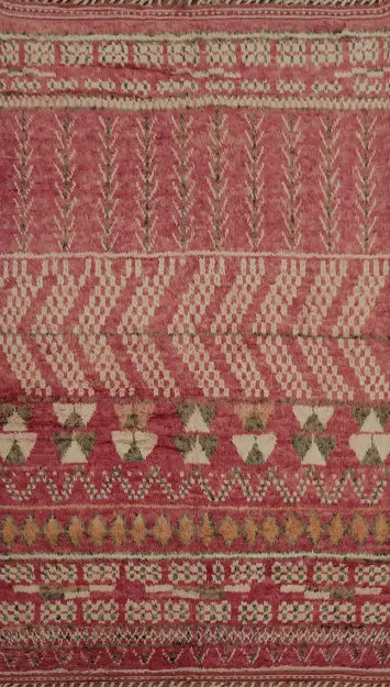 Exquisite Moroccan Area Rug 7x11 with Unique Geometric Motifs