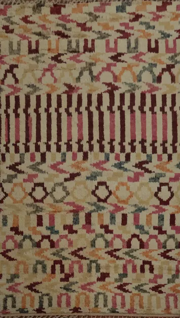 Moroccan Area Rug 7x11 with Eye-Catching Symmetrical Design