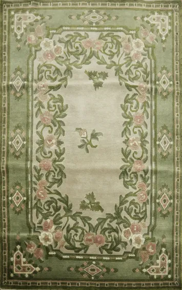 Classic Green Area Rug with Vintage Floral Patterns 4x6