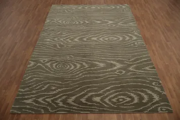 Modern Serenity: Neutral Tones Rug with Hypnotic Design 8x12
