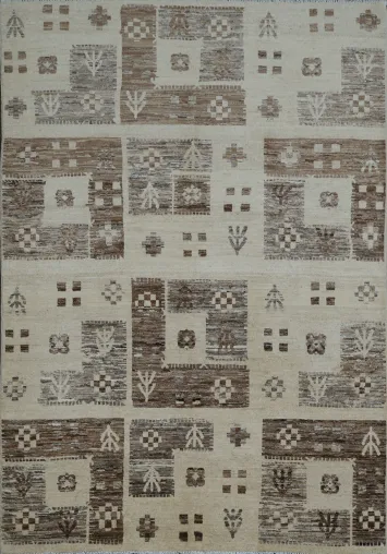 Handcrafted Wool Rug with Geometric Tribal Patterns 5x8