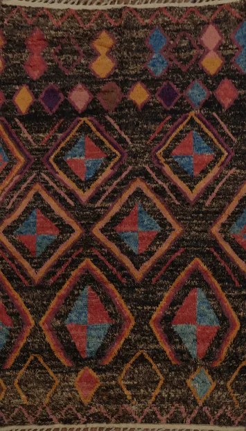 Handcrafted Vibrant Moroccan Area Rug 7x11 with Dazzling Diamond Patterns
