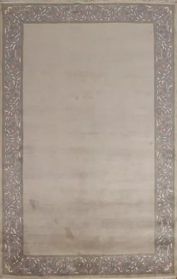 Bordered Wool Nepalese Oriental Rug 5x8