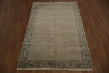 Bordered Nepalese Handmade Wool Rug 6x8