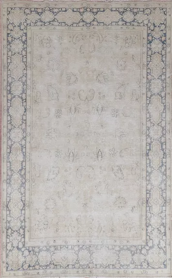 Distressed Floral Kerman Persian Area Rug 7x10