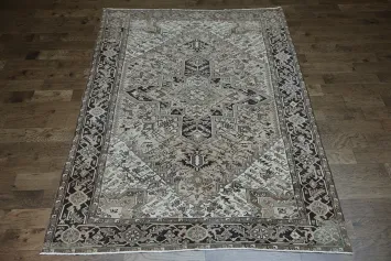 Classic Muted Peach Heriz Persian Area Rug in Neutral Tones 8x10