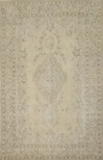 Vintage Muted Beige and Grey Rug with Timeless Floral Motif 8x12