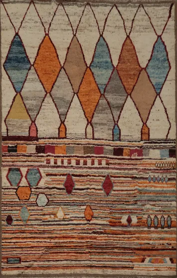 Versatile Moroccan Area Rug 9x12 with Intricate Geometric Motifs