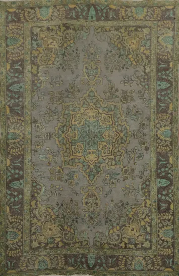 Classic Distressed Lilac Oriental Rug for a Rustic Elegant Look