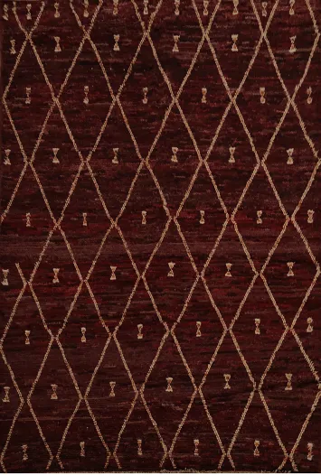 Elegant Moroccan Wool Area Rug 7x10 with Intricate Diamond Motifs