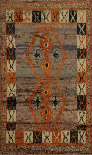 Bohemian Moroccan Berber Area Rug 6x10 with Geometric Centerpiece