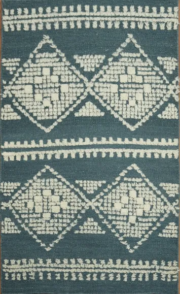 Chic Blue and White Patterned Rug for Home Decor Excellence 3x4