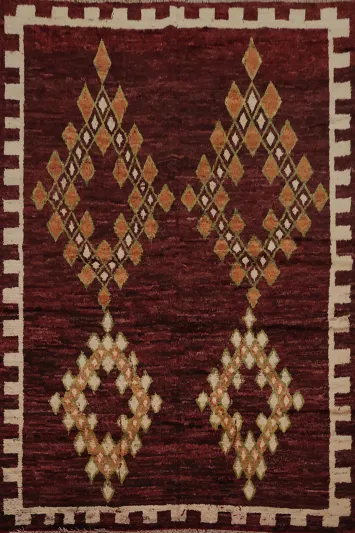 Handcrafted Moroccan Area Rug 7x10 with Eye-Catching Geometric Patterns