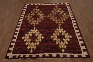 Handcrafted Moroccan Area Rug 7x10 with Eye-Catching Geometric Patterns