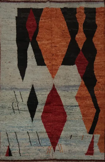 Bold Geometric Moroccan Area Rug 6x8 for a Chic Living Room Style