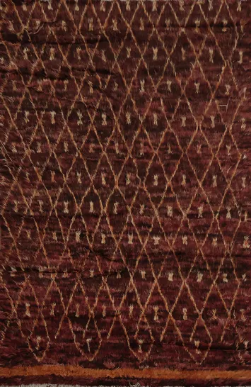 Elegant Moroccan Berber Area Rug 7x10 with Classic Diamond Design