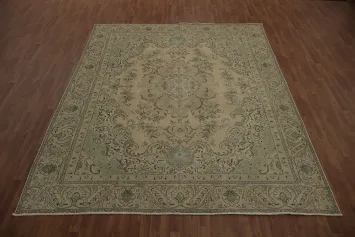 Classic Tabriz Persian Area Rug 9x12 in Soft Earthy Tones and Patterns