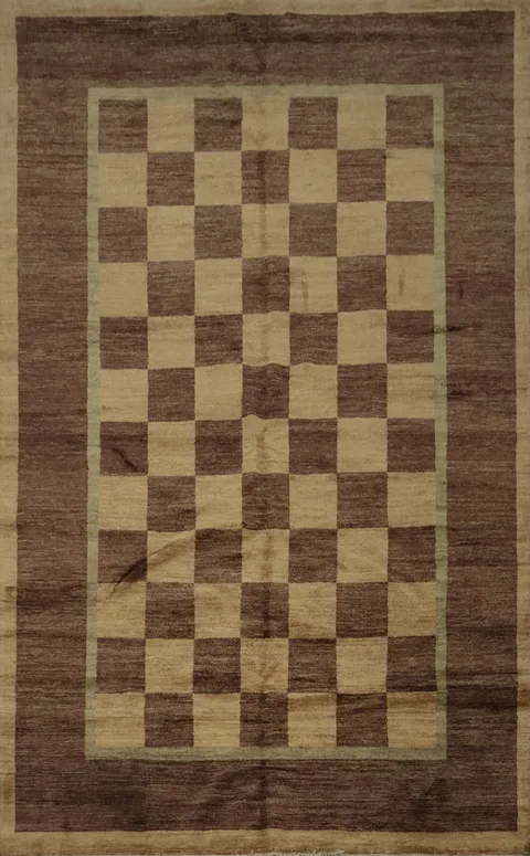 Luxurious Gabbeh Vegetable Dye Area Rug 7x10 in Soft Hues