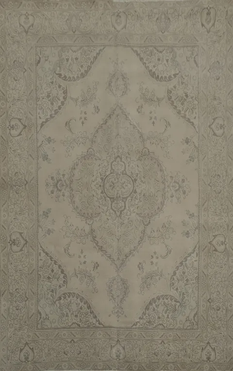 Classic Tabriz Persian Area Rug 8x11 Perfect for Traditional Home Decor