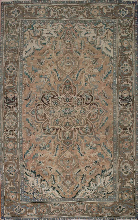 Vintage Heriz Persian Area Rug 7x10