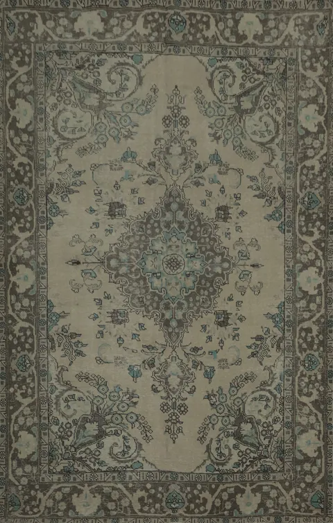 Classic Tabriz Persian Area Rug 7x9 with Timeless Finish Detailing