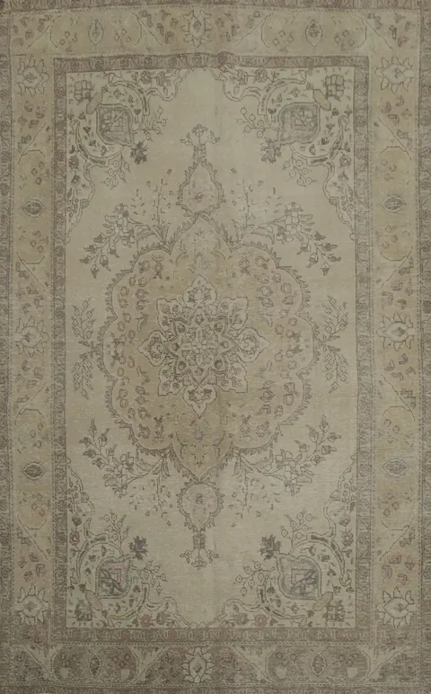 Vintage Tabriz Persian Area Rug 6x10 for Timeless Interiors
