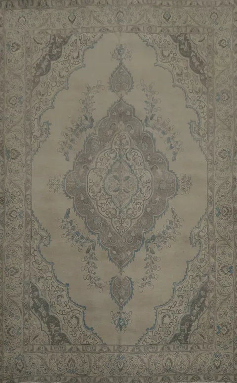 Classic Medallion Tabriz Persian Area Rug 8x11 with Decorative Borders
