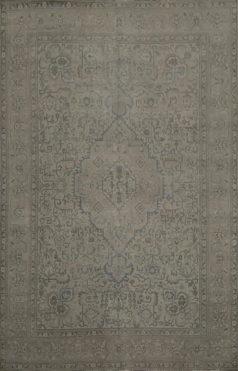 Vintage Distressed Taupe Beige Rug Adding Timeless Sophistication to Interiors 8x11