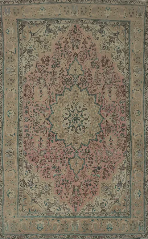 Luxurious Tabriz Persian Area Rug 7x10 with Intricate Floral Pattern Design