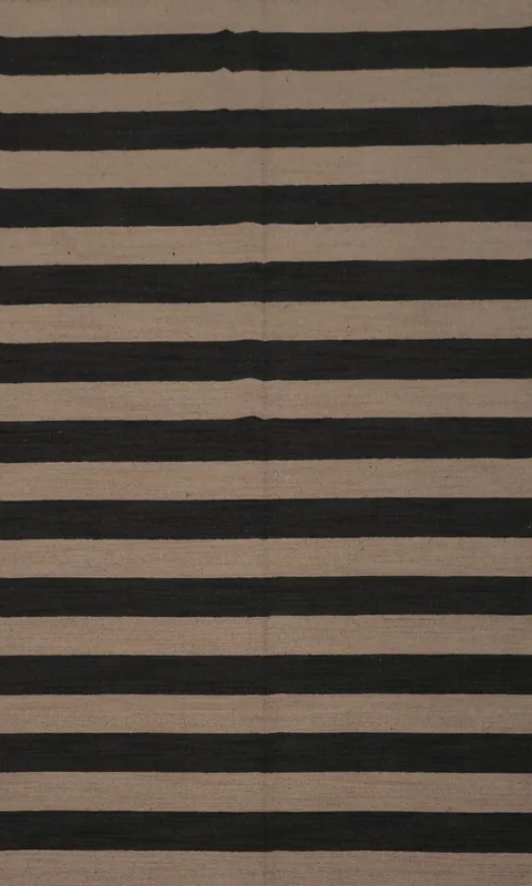 Sophisticated Gabbeh Area Rug 5x8 for a Modern Home Aesthetic
