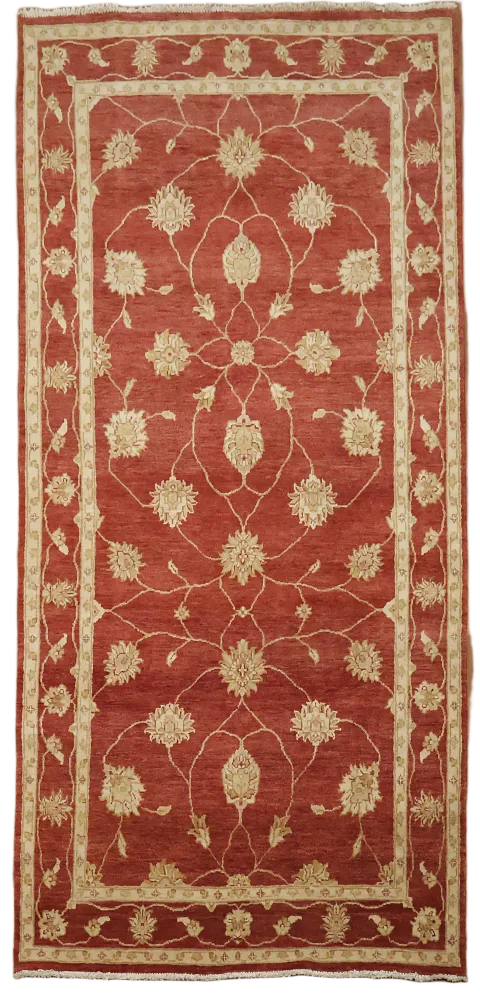 Traditional Red Rug with Golden Floral Design for Cozy Spaces 5x10 ft