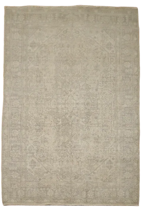 Subtle Patterned Rug in Warm Sand Tones for Stylish Homes 7x10