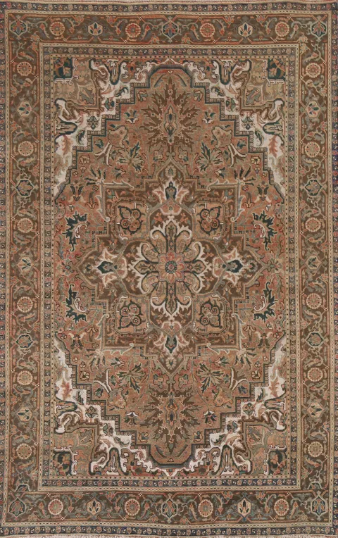 Vintage Heriz Persian Area Rug 7x10